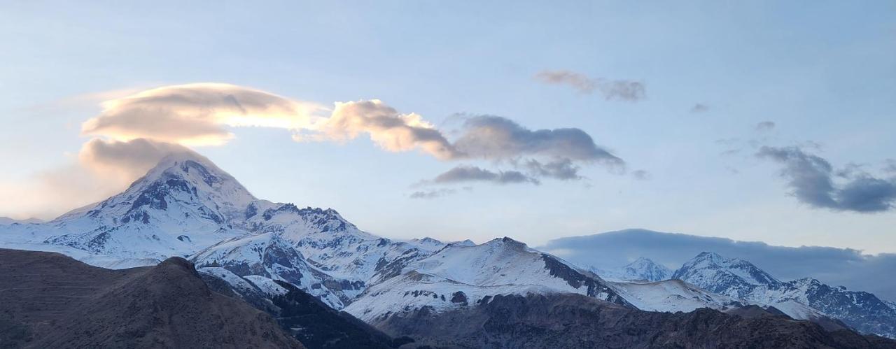 Kazbegi Targmani Cottages Stepantsminda Exterior foto
